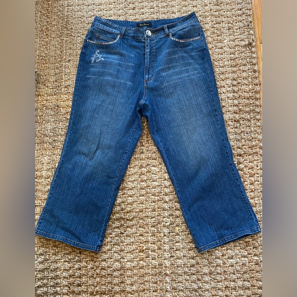 Ashley Stewart Cropped Flair Style Jeans Size 18W - Like New